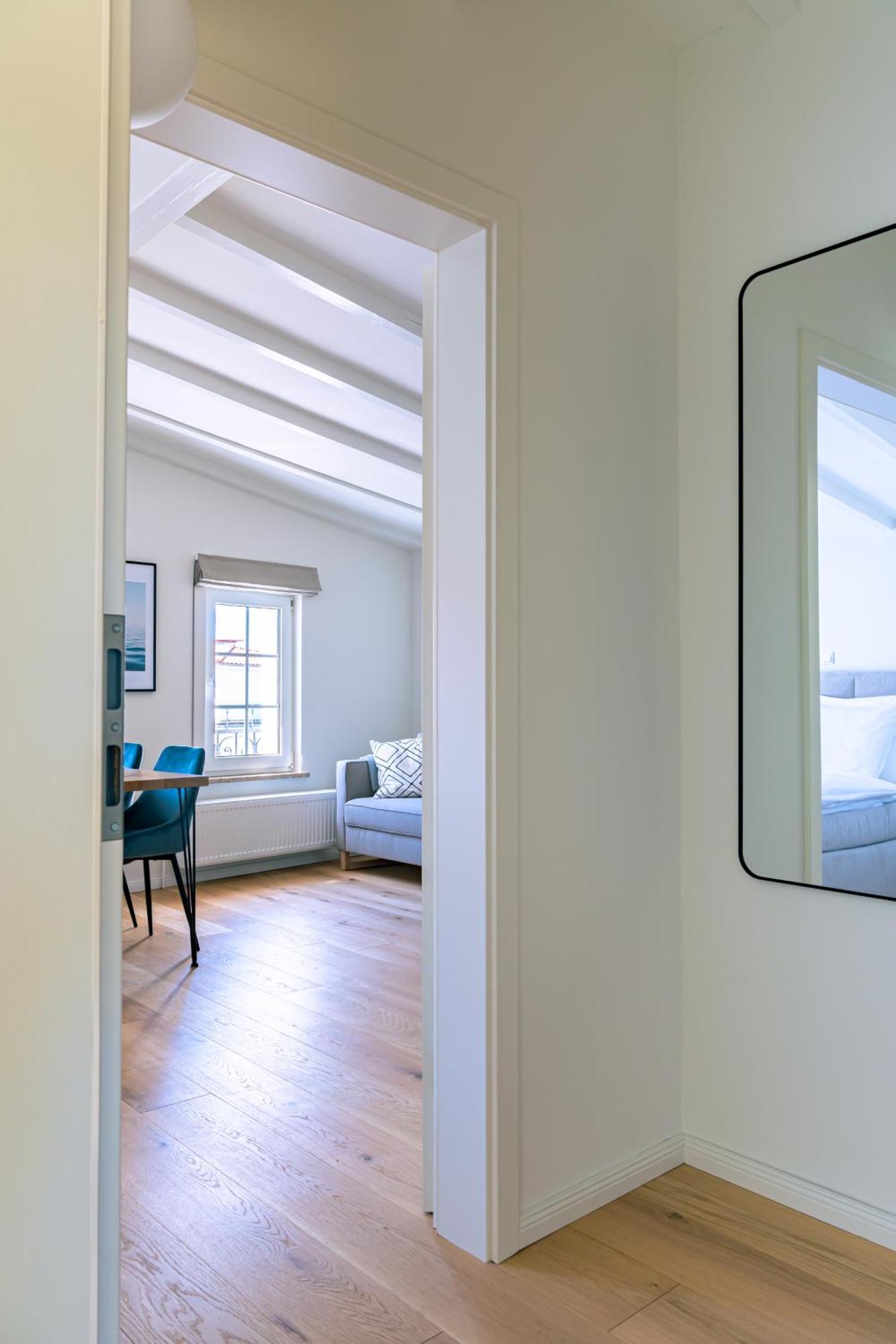 Kapitaenshaus Friedrich Franz - Premium Apartments 200 Meter Vom Strand Und Alten Strom Rostock Kamer foto